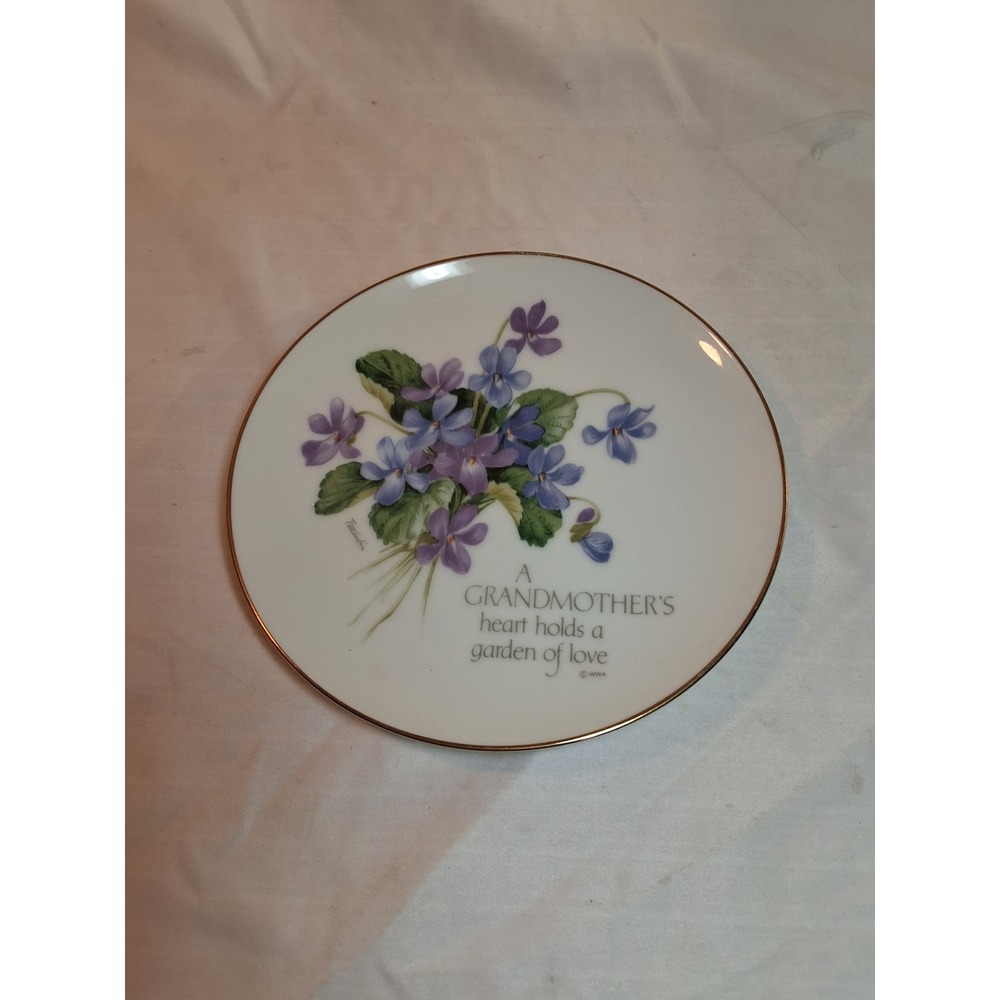 Lasting Memories Grandmother Porcelain Plate Violets Trechslin Gold Rim Japan